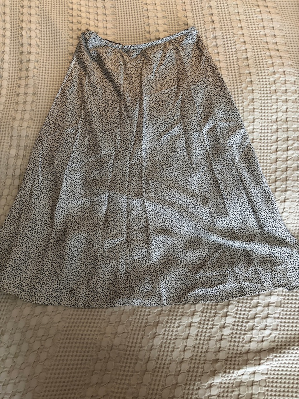 Women’s Black and White Printed Satin A-Line Skirt